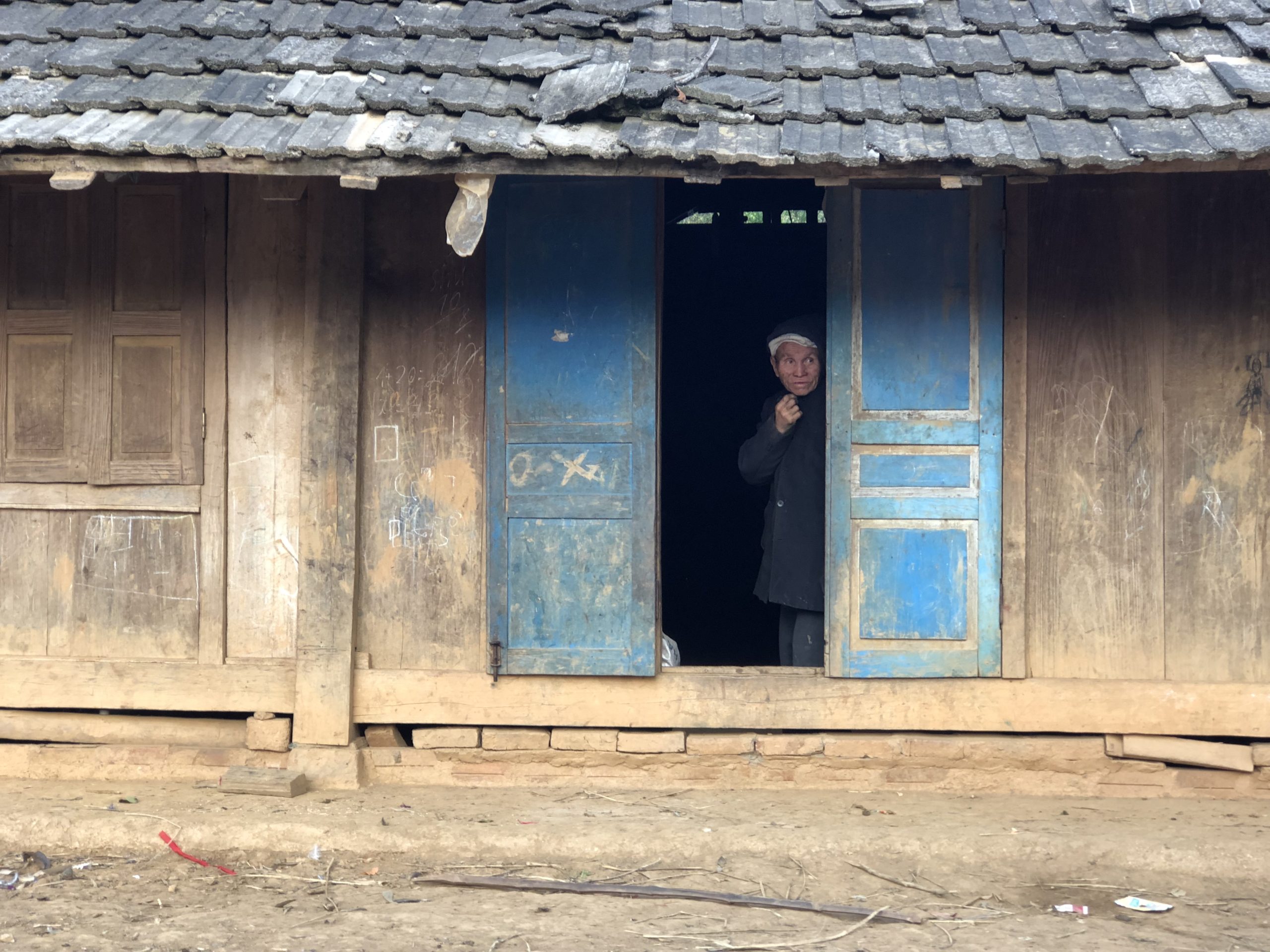 Sapa Cycling Tour: 3-Day Adventure through Ethnic Hmong & Red Dao Villages